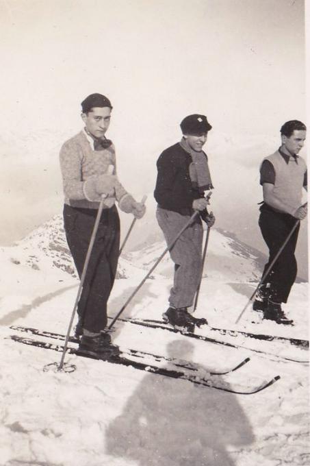 Renato Villa skiing in 1936